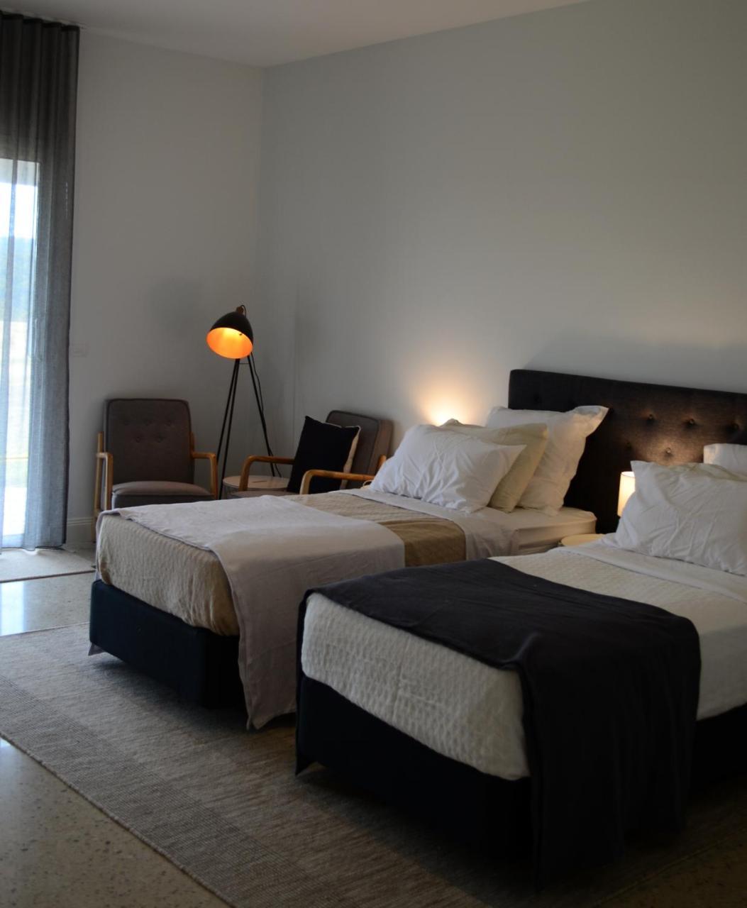 Rooks Edge Bed & Breakfast Гисборн Екстериор снимка